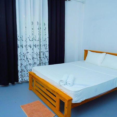 Fashion Villa Уелигама Екстериор снимка